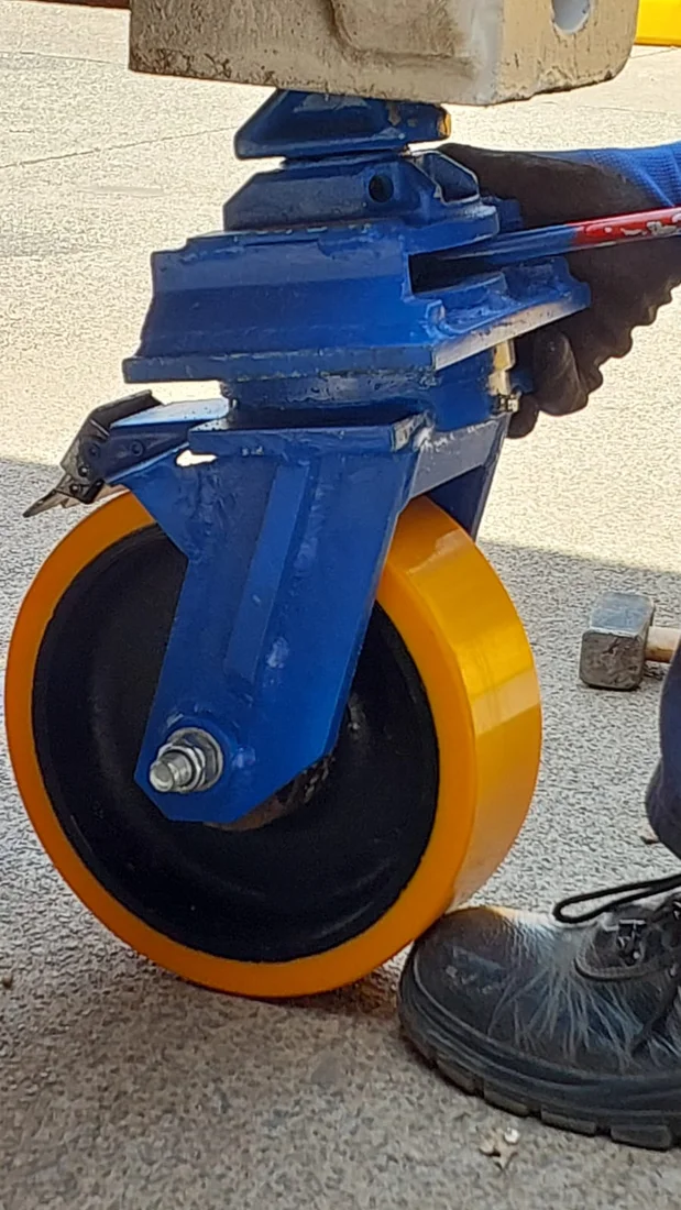 Castor wheel — bottom entry, 1.8 t